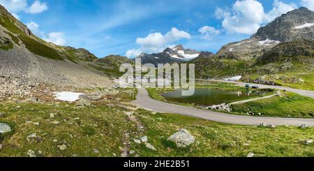 Sutenppass, Suisse - 13 août 2021 : le col Susten (2224 m de haut) relie le canton d'Uri au canton de Berne.La route du col est de 45 km l Banque D'Images