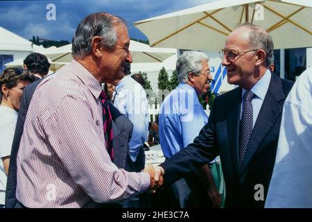 Archives 90ies : Raymond Kendall et Hervé de Charette, préparation de la Conférence internationale G7, Lyon, France, 1996 Banque D'Images