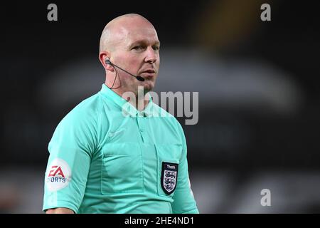 Swansea, Royaume-Uni.08th janv. 2022. Arbitre Simon Hooper pendant le match à Swansea, Royaume-Uni le 1/8/2022.(Photo par Mike Jones/News Images/Sipa USA) crédit: SIPA USA/Alay Live News Banque D'Images