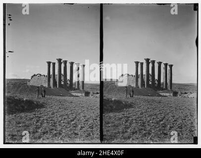 Ruines de Gérasa (Jerash). Temple d'Artémis. Une vue générale. Banque D'Images