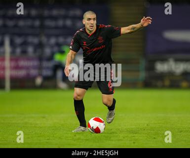 Swansea, pays de Galles, Royaume-Uni.8th janvier 2022: Stade Swansea.com, Swansea, pays de Galles; FA Cup 3rd Round, Swansea versus Southampton: Oriol Romeu de Southampton apporte le ballon en avant Credit: Action plus Sports Images/Alay Live News Banque D'Images