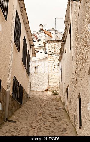 Rue de la ville de Pampaneira à la Alpujarra Granadina, Sierra Nevada. Banque D'Images