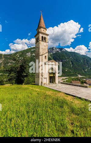 Italie Veneto Loc.Pirago Longarone Campanile di Pirago (Église de San Tomaso Apostolo - fin 1400) Banque D'Images