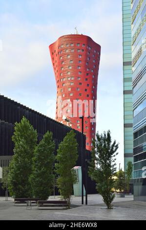 L'hôtel Porta Fira est un gratte-ciel moderne conçu par l'architecte japonais Toyo Ito à l'Hospitalet de Llobregat Barcelone en Espagne. Banque D'Images