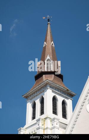 La mère Emanuel African Methodist Episcopal à Charleston, Caroline du Sud.Neuf membres de l'église historique afro-américaine ont été abattus par un suprêmaciste blanc lors de l'étude de la bible le 17 juin 2015. Banque D'Images