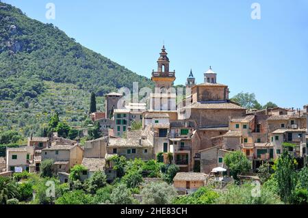 Village perché de Valldemossa Valldemossa, municipalité, Mallorca, Iles Baléares, Espagne Banque D'Images