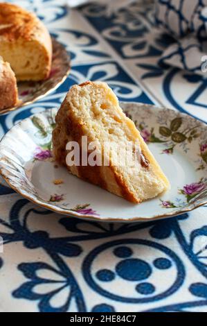 Tarte à la ricotta italienne avec raisins secs.Pâtisserie populaire de Pâques. Banque D'Images