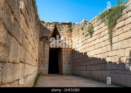 La tombe de Clytemnestra était une tombe de type Mycenaéan tholos construite en c.1250 BC à l'extérieur de Mycenae, Grèce. Banque D'Images