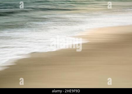 États-Unis, Californie, la Jolla, vagues douces qui se lancerent sur le rivage au coucher du soleil, #2 Banque D'Images