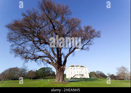 Vue panoramique depuis le parcours de golf, en direction de la résidence et du parc Turkey Oak, Beckenham place Park, Lewisham Banque D'Images