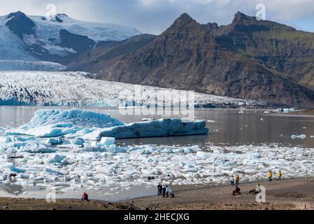 Islande, Austurland, iceberg dans le lagon glaciaire de Fjallsarlon Banque D'Images