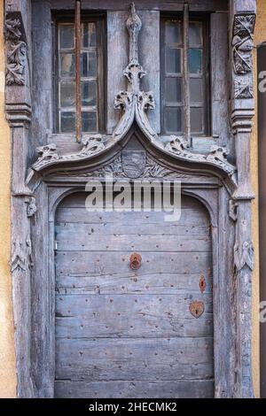 France, Indre, la Châtre, scène sur la via Lemovicensis ou Vezelay Way, l'une des voies principales vers Saint-Jacques-de-Compostelle, Maison en bois du 15th siècle ou Maison Rouge Banque D'Images