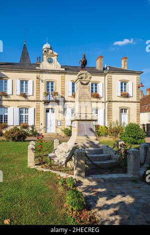 France, Nievre, Saint-Révérien, village sur la via Lemovicensis ou Vezelay Way, l'une des voies principales vers Saint-Jacques-de-Compostelle, l'hôtel de ville Banque D'Images