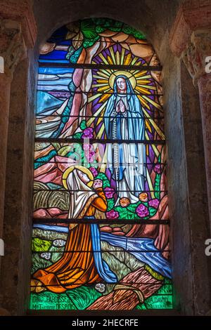 France, Nievre, Saint-Révérien, village sur la via Lemovicensis ou Vezelay Way, l'une des voies principales vers Saint-Jacques de Compostelle, église romane Saint-Révérien du 12th siècle, site de Clunac Banque D'Images