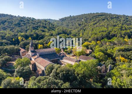 France, Var, le Thoronet, abbaye de Thoronet, abbaye cistercienne (vue aérienne) // France, Var (83), le Thoronet, abbaye du Thoronet, abbaye cistercienne (v Banque D'Images