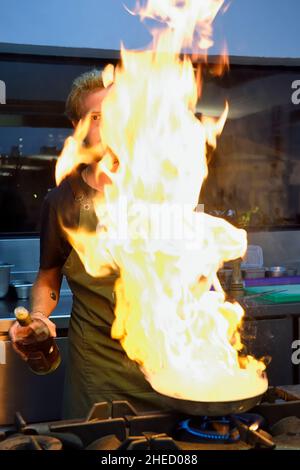 Portugal, l'île de Madère, Funchal, Fora d'Olas Restaurante et Gastrobar Banque D'Images