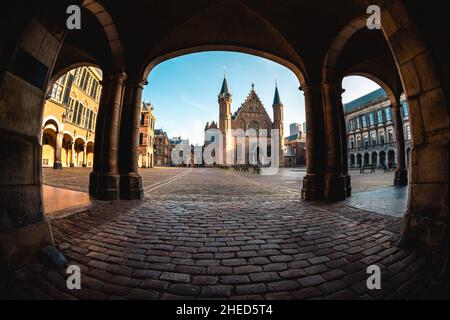 Juin 2020 Ridderzaal à la Haye aux pays-Bas.C'est le bâtiment principal de la place intérieure du 13th siècle de l'ancien château du pays Banque D'Images