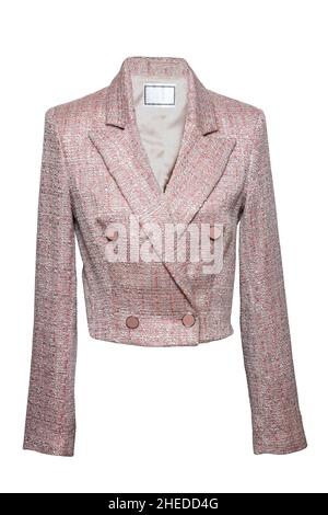 Veste femelle rose.Gros plan sur un blazer moderne et élégant en tweed isolé sur fond blanc.Fabriqué en laine vierge, le tissu tweed est d'origine Banque D'Images