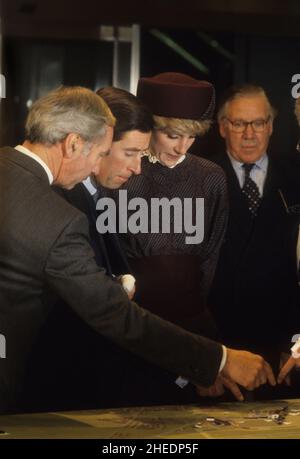 Le Prince Charles et la princesse Diana à l'ouverture du terminal 4 de l'aéroport de Heathrow le mardi 1st avril 1986, Banque D'Images