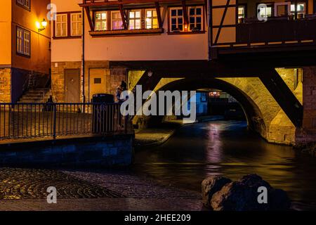 Pont commerçant illuminé à Erfurt Banque D'Images