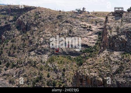 Les télécabines aériennes dans le pont et le parc de Royal gorge, dans le Colorado Banque D'Images