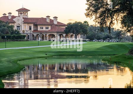 TPC Sawgrass Clubhouse sur le parcours de stade, qui accueille LE TOURNOI DE golf PLAYERS, à Ponte Vedra Beach, Floride.(ÉTATS-UNIS) Banque D'Images