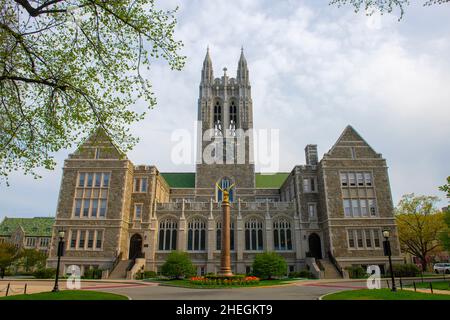 Gasson Hall de style gothique collégial au quad de Boston College.Boston College est une université privée établie en 1863 à Chestnut Hill, N Banque D'Images