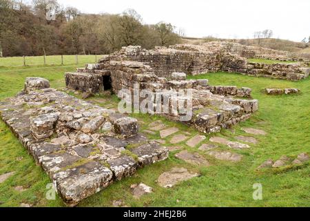 Ruines du pont romain à Willowford sur le mur d'Hadrien à Cumbria, Angleterre.Le pont a traversé la rivière Irthing à l'époque romaine et fait partie du Banque D'Images