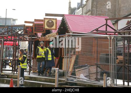 Set construction construire un marché de Noël dans la région de Trongate de Glasgow, pour ce qui est censé être le jeu de film pour le nouveau film Batgirl.Date de la photo: Mardi 11 janvier 2022. Banque D'Images