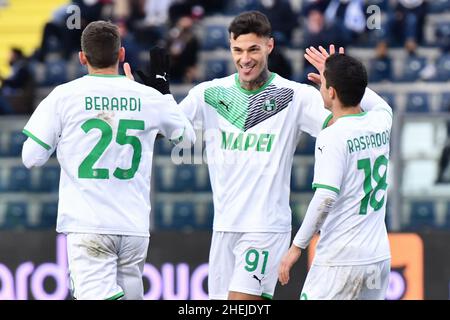 Empoli, Italie.09th janvier 2022.Gianluca Scamacca (Sassuolo) célèbre après avoir inscrit un but avec Giacomo Raspadori (Sassuolo) et Domenico Berardi (Sassuolo) lors de l'Empoli FC contre US Sassuolo, football italien série A match à Empoli, Italie, janvier 09 2022 crédit: Independent photo Agency/Alay Live News Banque D'Images