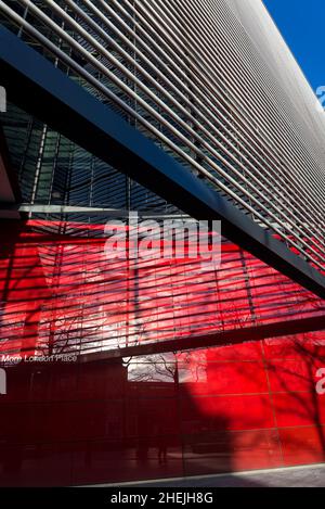 Architecture moderne aux couleurs vives à 6 More London place, Londres, Angleterre, Royaume-Uni Banque D'Images