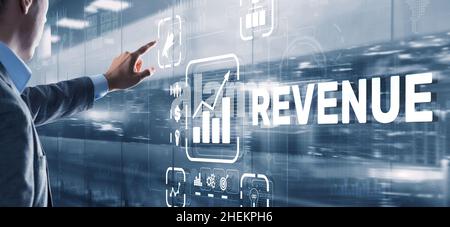 Chiffre d'affaires. Concept d'augmentation des revenus. L'homme d'affaires prévoit d'augmenter ses revenus. Banque D'Images