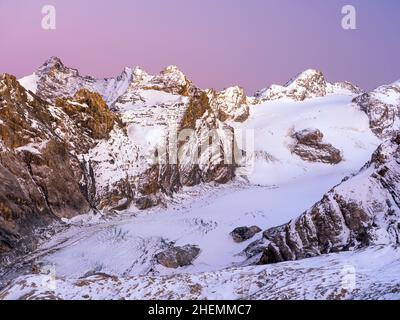 Les Alpes Ortler près de Sulden (Tyrol du Sud, Italie) le jour ensoleillé d'octobre en automne (Ortler, Koenigspitze, Gran Zebru), Italie, Europe Banque D'Images