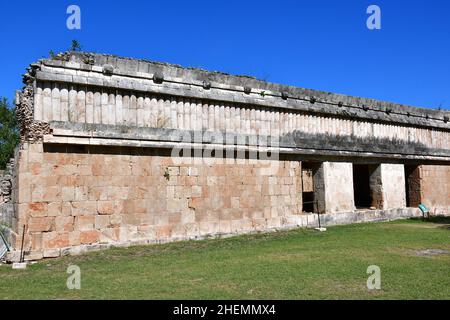 Maison des Tortues (Casa de las Tortugas), Uxmal, ruines mayas, Yucatán, Mexique,Amérique du Nord, site du patrimoine mondial de l'UNESCO Banque D'Images