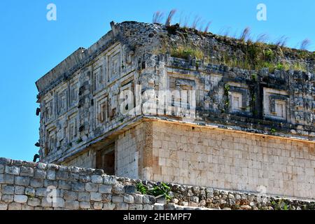 Palais du Gouverneur (Palacio del Gobernador), Uxmal, ruines Maya, Yucatán, Mexique,Amérique du Nord, site du patrimoine mondial de l'UNESCO Banque D'Images