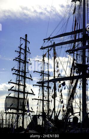 Mâts, gréement et yards de navires de grande taille Banque D'Images