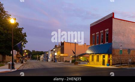 Williamsport, Indiana, États-Unis - août 23 2021 : le quartier des affaires sur Monroe Street Banque D'Images