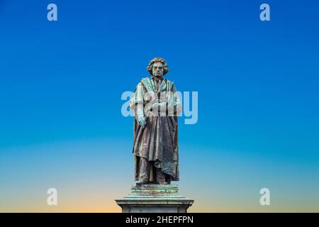 Le Monument Beethoven sur la Münsterplatz à Bonn, Allemagne Banque D'Images