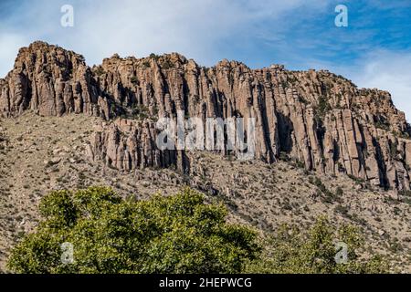 Rochers pittoresques dans le parc national de Chiricahua, Arizona, États-Unis Banque D'Images