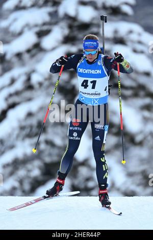Ruhpolding, Allemagne.12th janvier 2022.Biathlon: Coupe du monde, sprint 7,5 km, femmes.Vanessa Hinz d'Allemagne sur la piste.Credit: Sven Hoppe/dpa/Alay Live News Banque D'Images