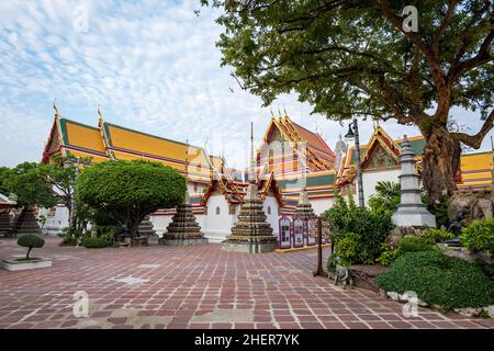 Wat Pho, a également écrit Wat po, un complexe de temples bouddhistes reconnu par l'UNESCO à Bangkok, en Thaïlande. Banque D'Images