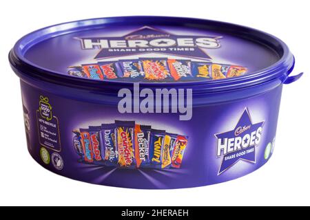 Baignoire de chocolats Heroes bonbons isolé sur fond blanc - chocolats Heroes, bonbons Heroes Banque D'Images