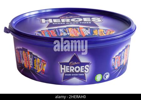 Baignoire de chocolats Heroes bonbons isolé sur fond blanc - chocolats Heroes, bonbons Heroes Banque D'Images