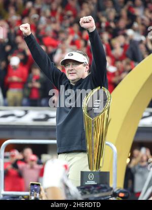 Kirby Smart, entraîneur-chef de Georgia Bulldogs, célèbre lors de la présentation du trophée du championnat national de football de l'université CFP 2022 à Lucas Banque D'Images