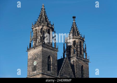 Deux tours, cathédrale de Magdebourg, Saxe-Anhalt, Allemagne Banque D'Images