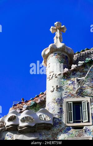 Détail, façade de Casa Batllo par Antoni Gaudi, Passeig de Gracia, Barcelone, Catalogne, Espagne Banque D'Images