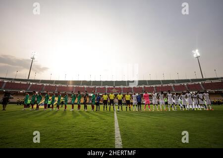 YAOUNDÉ, CAMEROUN - JANVIER 09 : équipe marocaine Zakaria Aboukhlal, Nayef Aguerd, Selim Amallah, Sofiane Boufal, Yassine Bounou,Achraf Hakimi, Imran Lou Banque D'Images