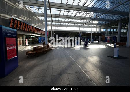 Londres, Londres, Royaume-Uni-janvier 12 2022: Le foyer intérieur de la gare London Bridge à Londres. Banque D'Images