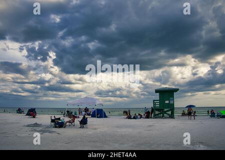 Sarasota, Floride, États-Unis.Vue aérienne sur la ville.Plage publique de Sarasota avec sable blanc.Sarasota sites touristiques. Banque D'Images