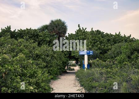 Sarasota, Floride, États-Unis.Vue aérienne sur la ville.Plage publique de Sarasota avec sable blanc.Sarasota sites touristiques. Banque D'Images